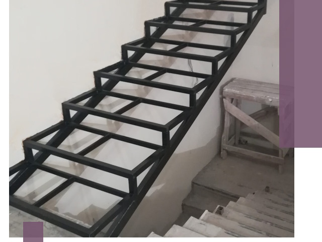 Демонтаж лестниц на металлокаркасе в Новоалтайске: быстрый вывоз и разбор