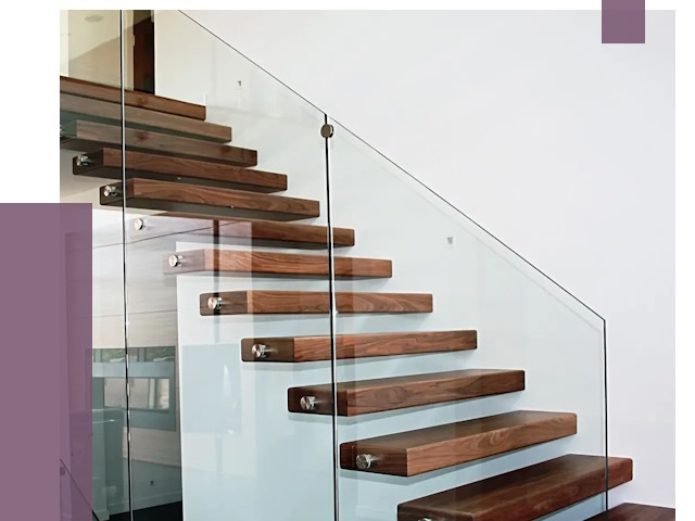 Стеклянные перила для лестницы в Новоалтайске от 14825 руб.